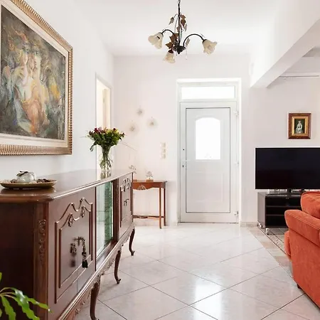 Casa Valore With Parking By 8essentially *