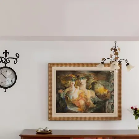 Casa Valore With Parking By 8essentially Holiday home