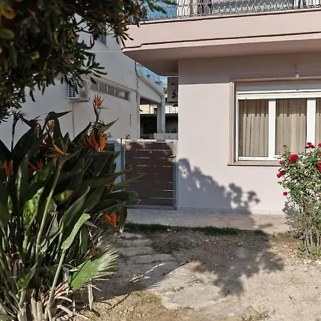 Дом отдыха Casa Valore 1 With Parking By 8essentially *