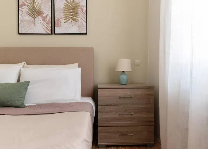 Casa Valore With Parking By 8essentially Holiday home