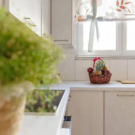 Casa Valore With Parking By 8essentially *