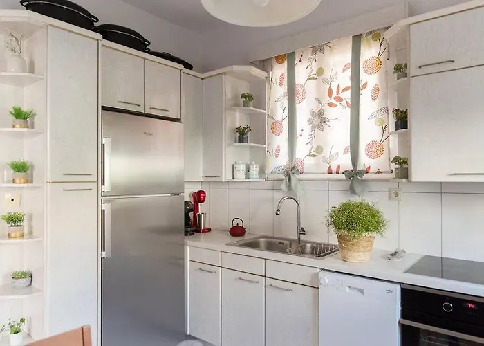 Casa Valore With Parking By 8essentially Semesterbostad *