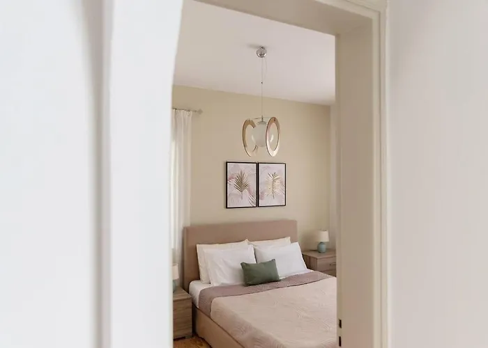 Casa Valore With Parking By 8essentially *