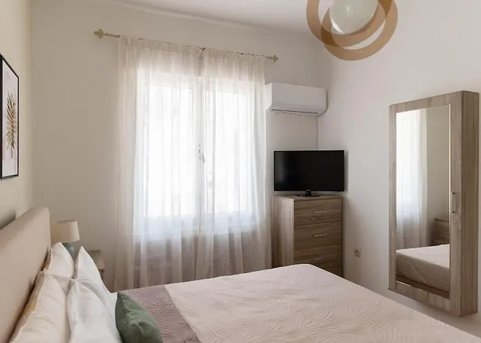 펜션 Casa Valore With Parking By 8essentially 하니아